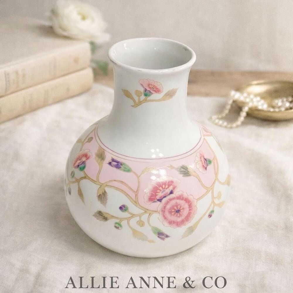 Vintage Takashimaya Porcelain Bud Vase – Mid-Century Pink Floral Decor